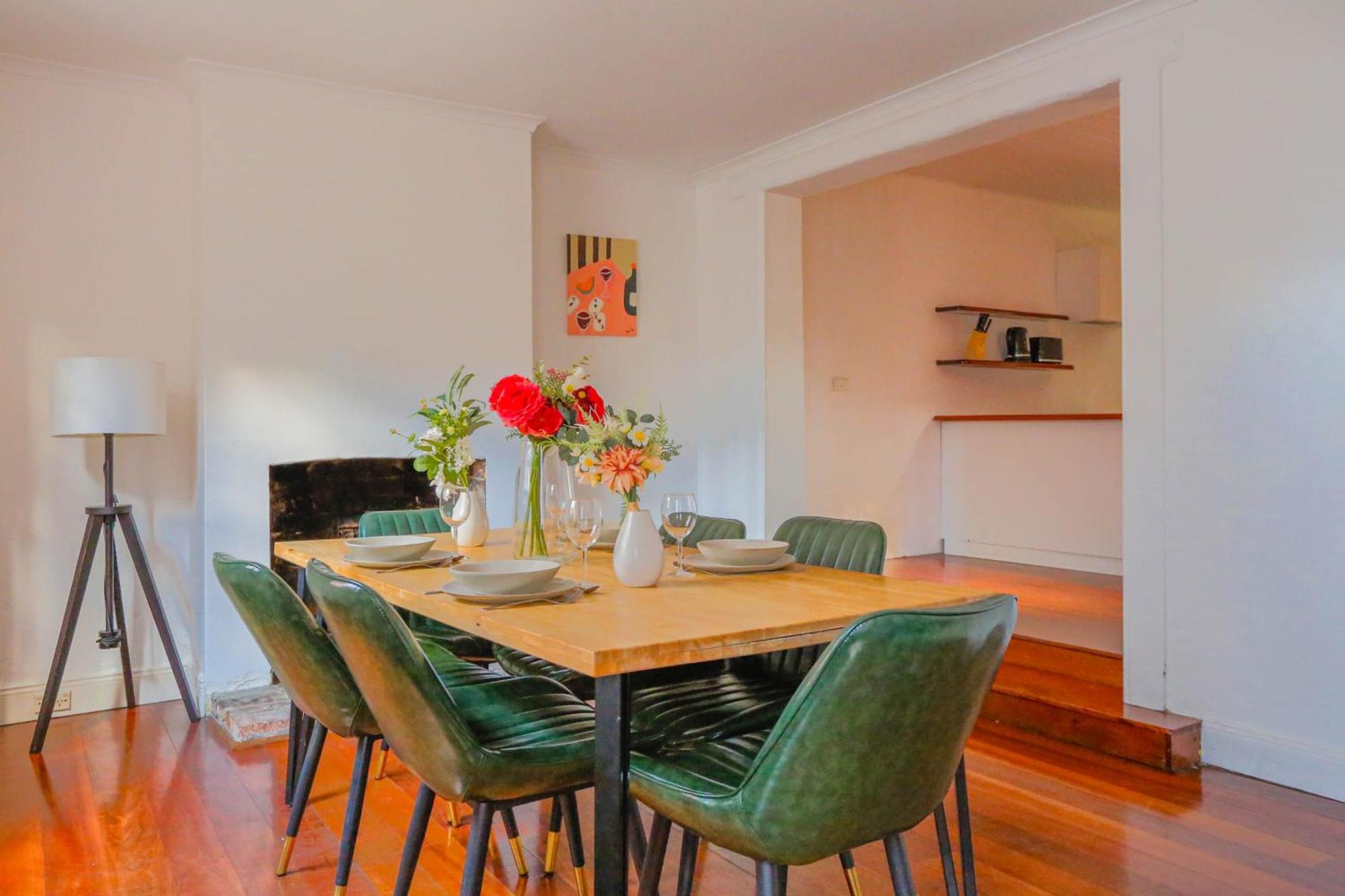 Casa vacanze Close To 3 Bedroom House Surry Hills 2 E-bikes Included